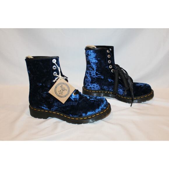 DR. MARTENS Women's Airwair Vegan 1460 Blue Velvet Crushed Velvet Boots NEW - Picture 2 of 7